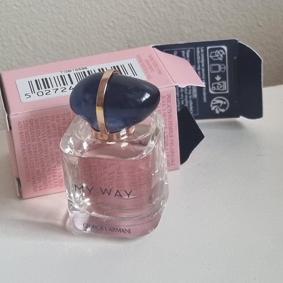Giorgio Armani My Way Eau De Parfum 7ml Miniature Perfume Fragrance trav… - Picture 3 of 5